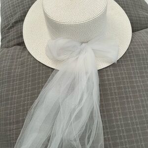 REVOLVE “LOVERS & FRIENDS” RAFFIA BRIDAL HAT